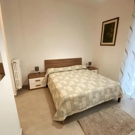 La Perla Bianca Regio Parco Apartment *